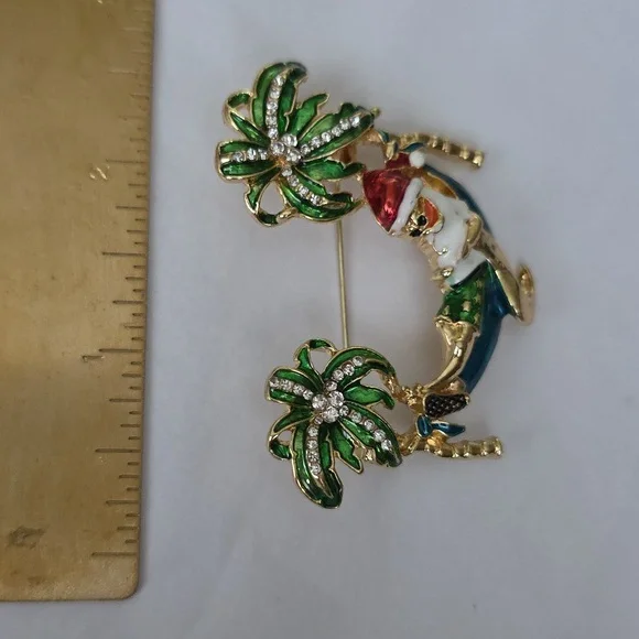 Santa-in-a-Hammock brooch! 🎅🌴Limited Quantity - Picture 5 of 5